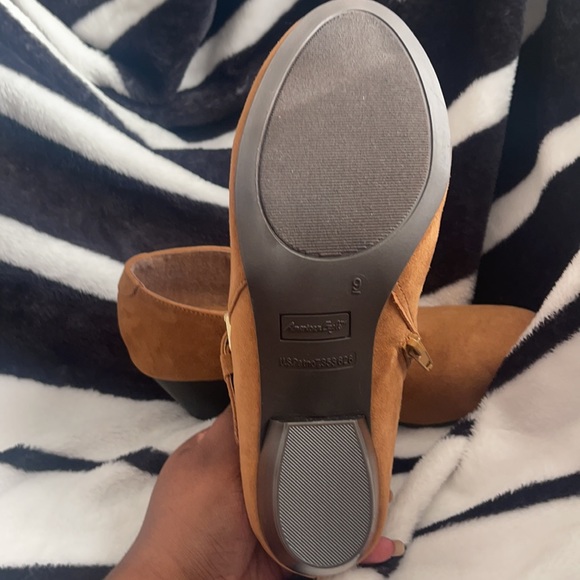 Brown chunky heel booties Size: 9 - Picture 5 of 5